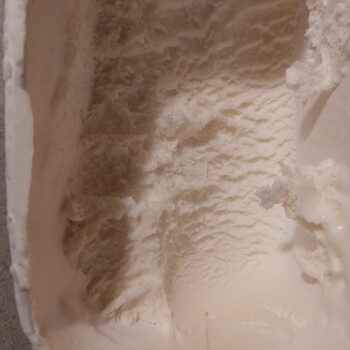 Verbraucherbewertung – Lebensmittelsicherheit Breyers Ice Cream, Safeway, 11450 San Pablo Ave, El Cerrito, CA 94530, USA Breyers Light Vanilla Ice... Foto #3