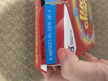 消费者评论 - 食品安全 Lucky Charms, Giant Eagle Supermarket, Chippewa Plaza, Constitution Boulevard, Beaver Falls, PA, USA... 照片 #2