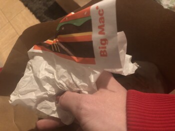 Reseña del consumidor - Seguridad alimentaria McDonald's, Zone Commerciale de Tokoro, 22 Bd d'Orient, 05000 Gap, France Menu big mac et vrap poule... foto #2