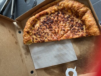 Avis du consommateur - Sécurité alimentaire Pizza Hut Darmstadt, Gräfenhäuser, Gräfenhäuser Straße, Darmstadt, Germany Ayer comimos allí mi pare... photo #2