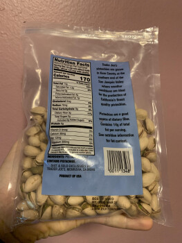 Reseña del consumidor - Seguridad alimentaria 50% Less Salted Dry Roasted & Salted Pistachios, Trader Joe's, Oakway Center, Eugene, OR, USA Bags o... foto #2