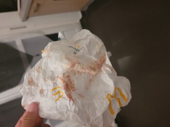 Consumer Review - Food Safety McDonald's, Sausheim, France Un sandwich,  Dans la nuit mon conjoint c'est réveiller pour aller vomi... photo #1