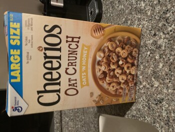 消费者评论 - 食品安全 ShopRite of Clark, Central Avenue, Clark, NJ, USA We got thru half the box tonight I put a bowl of c... 照片 #1