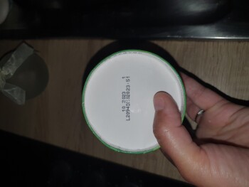 Avis du consommateur - Sécurité alimentaire Ben & Jerry's ice cream, Auchan Drive Leers, Av. de l'Europe, 59115 Leers, France J ai mangé de la g... photo #2