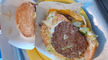 Consumer Review - Food Safety McDonald's Les Minimes, 17000 La Rochelle, France Livré par ubereat mercredi soir et malade dès le r... photo #2