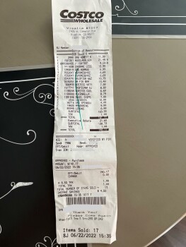 Avis du consommateur - Sécurité alimentaire Costco Wholesale, West Cameron Avenue, Visalia, CA, USA Had a chobani Greek yogurt this morning and... photo #2