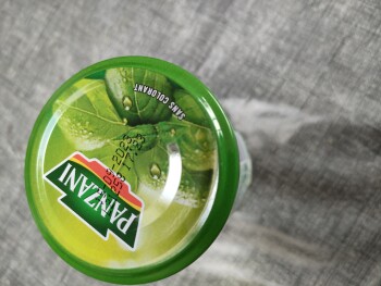Avaliação do consumidor - Segurança alimentar Auchan Supermarché Valenciennes, Avenue de Verdun, Valenciennes, France Sauce pesto de marque Panzan... foto #2