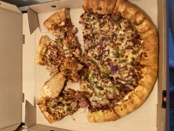 Consumer Review - Food Safety Pizza Hut Vancouver, Fraser Street, Vancouver, BC, Canada We ordered from here veggie large stuffed... photo #2
