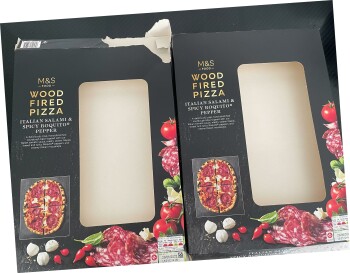 Reseña del consumidor - Seguridad alimentaria M&S Simply Food, Sunderland Highway, Washington, UK I bought two of the same pizza from there. My hu... foto #2