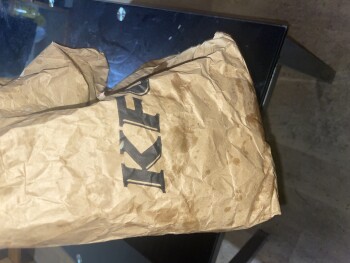 Consumer Review - Food Safety KFC, D306, Melun, France J’ai mangé avec ma famille, j’avais le ventre plein donc je n’ai pas mangé... photo #1