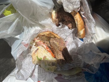 消费者评论 - 食品安全 The Habit Burger Grill, 638 Camino De Los Mares, San Clemente, CA, USA Saturday July 9,22  Undercook... 照片 #2