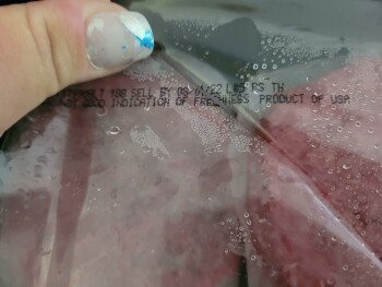Consumer Review - Food Safety Whalburg hamburger, Meijer, Columbus-Lancaster Road Northwest, Lancaster, OH, USA Last night,  Whalb... photo #1