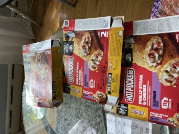 消费者评论 - 食品安全 Stop & Shop, Riverdale Street, West Springfield, MA 01089, USA I bought 3 box’s of the steak and che... 照片 #2