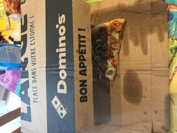 Verbraucherbewertung – Lebensmittelsicherheit Domino's Pizza Orly, Avenue Adrien Raynal, Orly, France Des Renvois 3 quart d'heures après avoir ing... Foto #2