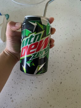 Reseña del consumidor - Seguridad alimentaria Mountain Dew, Food Lion, 2599 New Market Rd, Richmond, VA 23231, USA Got really bad vertigo and star... foto #2