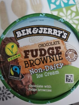 Avaliação do consumidor - Segurança alimentar E.Leclerc BOURG EN BRESSE, Avenue Capitaine Dhonne, Bourg-en-Bresse, France Ben & jerry pas sûr,  Je... foto #2