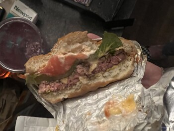 消费者评论 - 食品安全 Wendy's, Tulsa, OK, USA The meat was not fully cooked. I took pictures. I didn’t noticed the meat un... 照片 #2