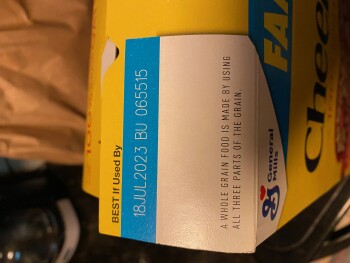 Consumer Review - Food Safety Cheerios, Walgreens, 1300 Franklin Ave, Garden City, NY 11530, USA purchased  plain cheerios Monday... photo #2