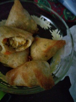 Consumer Review - Food Safety Trader Joe's, Sawmill Rd, Dublin, Ohio, USA Bought a box of  Vegetable Samosa between 819/22-8/21/22... photo #1