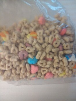 Consumer Food Safety Report Lucky Charms, Albertsons, East Avalon Street, Kuna, Idaho, USA Lucky charms that was the only thing... photo #1
