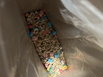 Consumer Review - Food Safety Lucky Charms, IGA extra de Bourgogne - Coop de Ste-Foy, Avenue de Bourgogne, Québec City, QC, Canada... photo #2