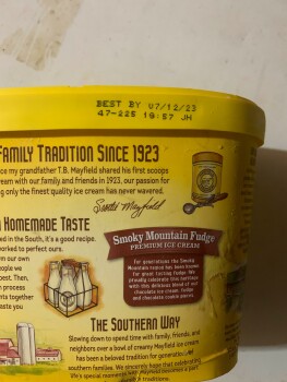 Consumer Review - Food Safety Ice cream, Food Giant, Adamsville Parkway, Adamsville, AL, USA Last night/this morning, Mayfield ice... photo #5