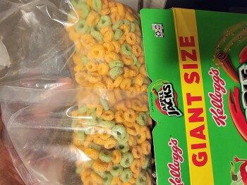Consumer Review - Food Safety Apple Jacks, Jewel-Osco, Chicago, IL, USA I thought it was something else I ate. I only ate apples a... photo #1