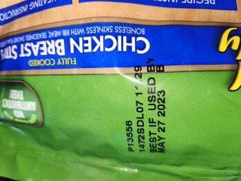 Consumer Food Safety Report H-E-B, East 41st Street, Austin, TX, USA This Tysons chicken  seems really disturbing . It cannot be... photo #3