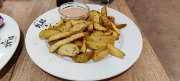 Verbraucherbewertung – Lebensmittelsicherheit Plac Kitchen & Grill, Dolac Market, Zagreb, Croatia Saturday October 1st 2022, Cevapcici Foto #3