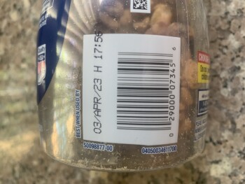 消费者评论 - 食品安全 Big Lots, 24841 Alicia Parkway, Laguna Hills, CA 92653, USA Bought a jar of Planters dry roasted. Af... 照片 #2
