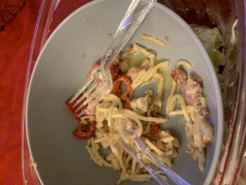 Consumer Food Safety Report Olive Garden Italian Restaurant, 1051 W Rancho Vista Blvd, Palmdale, CA 93551, USA I found wood in m... photo #1