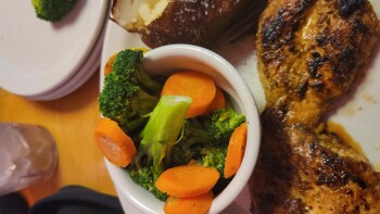 Consumer Review - Food Safety Texas Roadhouse, West Ridge Road, Rochester, NY, USA On 11/18/2022 around 7pm my family and I went t... photo #11
