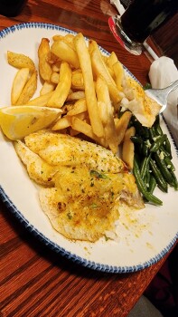 消费者评论 - 食品安全 Red Lobster, Dufferin Street, Toronto, ON, Canada Went to this place with my husband. We had mussels... 照片 #3