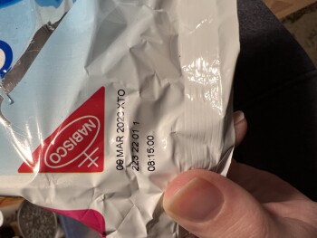 Consumer Review - Food Safety Fresh Thyme Market, East Kimberly Road, Davenport, IA, USA Gluten Free Double Stuffed Oreos, On Dece... photo #1