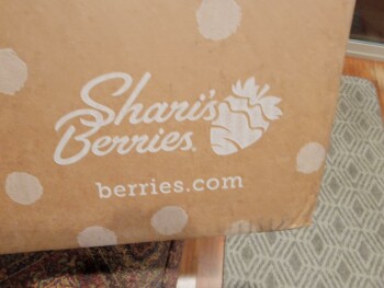 Consumer Review - Food Safety Shari's Berries cheesecake, 1-800-Flowers, Jericho Plaza, Jericho, New York, USA Their Shari's Berri... photo #6