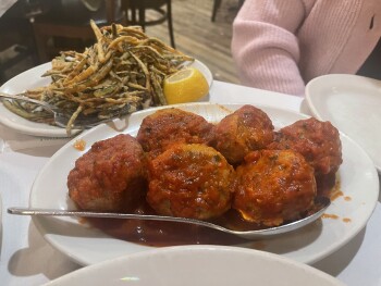 Consumer Review - Food Safety Carmine's Italian Restaurant - Times Square, West 44th Street, New York, NY, USA Had a lovely meal t... photo #2