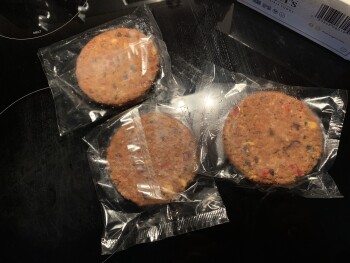 Consumer Review - Food Safety Weis Markets, Orville Road, Essex, MD, USA I bought Dr Praeger’s black bean/quinoa frozen burger fro... photo #2