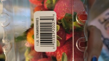 Consumer Review - Food Safety Strawberries, Walmart Supercenter, West I 35 Frontage Road, Edmond, OK, USA Used fresh strawberries... photo #2