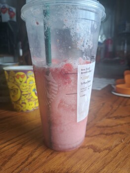 Avis du consommateur - Sécurité alimentaire Starbucks, Scatterfield Road, Anderson, IN, USA Today on saturday february 4 2023, The only thing I... photo #2