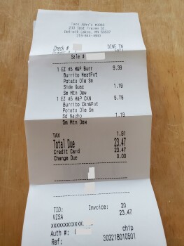 Verbraucherbewertung – Lebensmittelsicherheit Taco John's, Frazee Street, Detroit Lakes, MN, USA A coworker and I ate there Feb 1 2023. We both ha... Foto #2