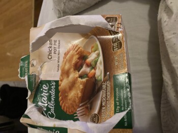 Reseña del consumidor - Seguridad alimentaria Marie Callender's Chicken Pot Pie, Baltimore, MD, USA Today at 12pm,  I ate a Maria Callender chicke... foto #3