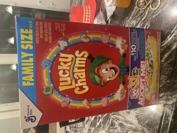 Consumer Review - Food Safety Walmart Supercenter, Nitro Market Place, Cross Lanes, WV, USA Lucky Charms photo #3