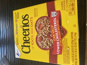 Avis du consommateur - Sécurité alimentaire Cheerios, BJ's Wholesale Club, Crown Colony Drive, Quincy, MA, USA Cheerios made me and my dog extre... photo #1