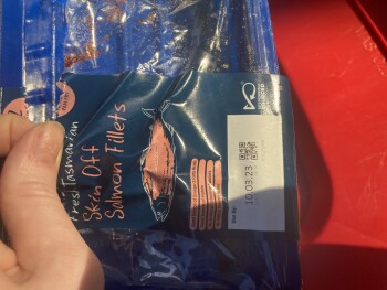 Verbraucherbewertung – Lebensmittelsicherheit ALDI, Wanneroo Road, Wanneroo WA, Australia Saturday 4th March,  Salmon bought from here My husband... Foto #1