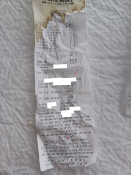 Reseña del consumidor - Seguridad alimentaria Oscar Mayer, Fareway, Plymouth Street, Le Mars, IA, USA I have eaten this for the last 2 days and ha... foto #2