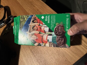 Avaliação do consumidor - Segurança alimentar Girl Scouts cookies, St. Louis, MO, USA Last night before bed I ate a sleeve of Thin Mints and water... foto #2