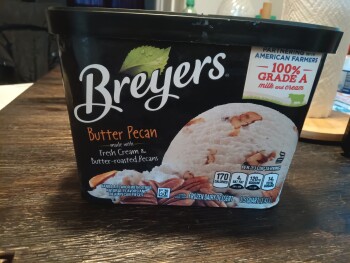 Consumer Review - Food Safety Breyers Ice Cream, Family Dollar, Park Heights Avenue, Baltimore, MD, USA I purchased a Breyers butt... photo #4