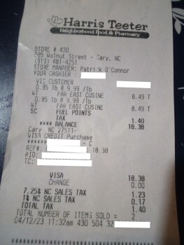 消费者评论 - 食品安全 Asian Hot Food, Harris Teeter on Walnut Street in Cary, NC, USA An hour after eat the fried rice, ch... 照片 #2