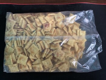 Consumer Review - Food Safety White Cheddar Cheez-It, Walmart Supercenter, Maple Avenue, Zanesville, OH, USA I have eaten entire b... photo #1