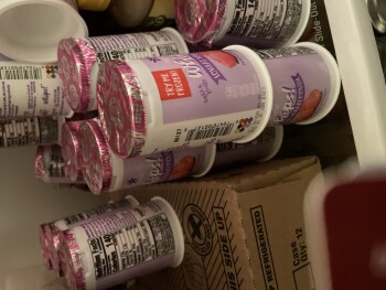 Avis du consommateur - Sécurité alimentaire Yo plait yogurt, Paul's Big M, West 1st Street, Oswego, NY, USA Suspected food poisoning. Symptoms:... photo #1
